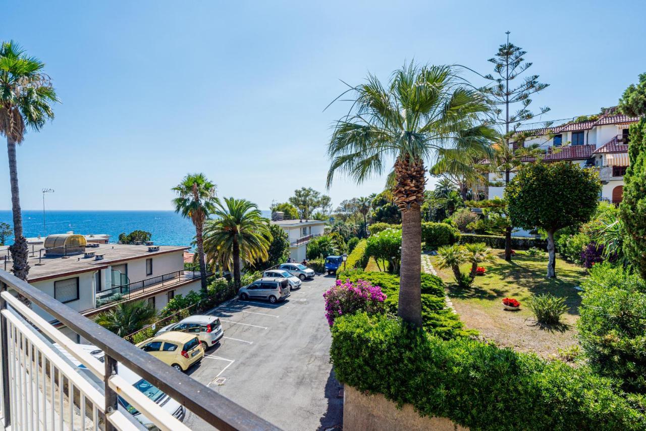 Tre Ponti Panoramic Seaview Apartment San Remo Extérieur photo